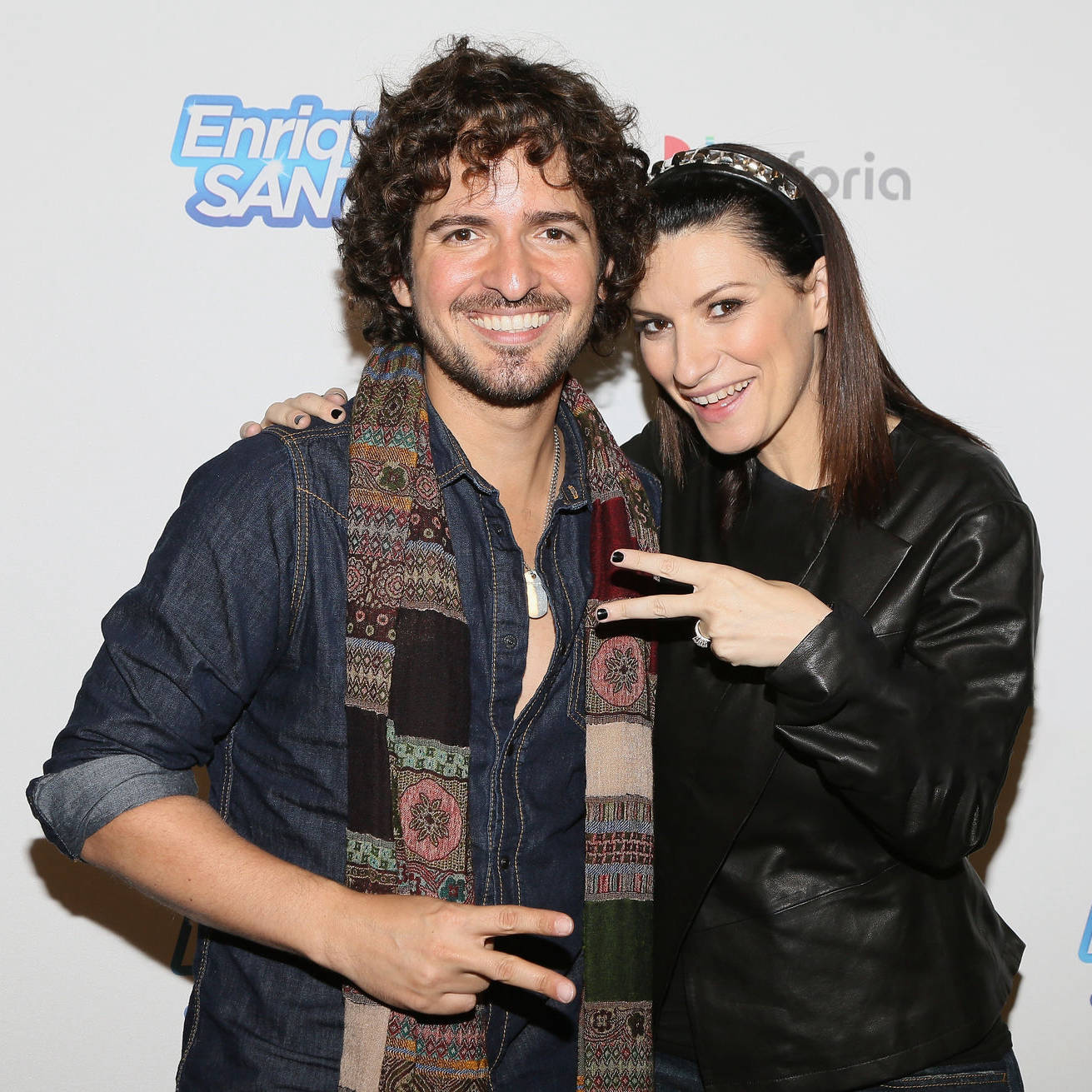 Tommy Torres and Laura Pausini